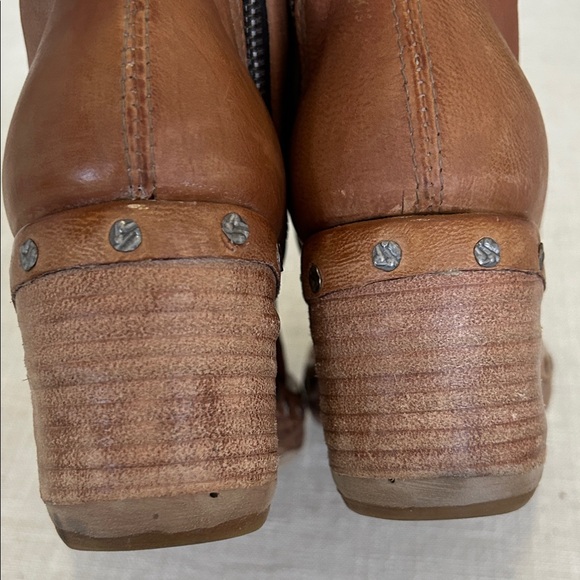 A.S.98 Boots Women’s 37 Tan Leather Zip Up Ankle Booties with Studded Wedge - Picture 10 of 15